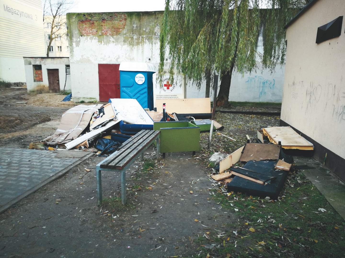 W kręgu heroiny, patologii i klozetów. Obraz Armii Krajowej 31