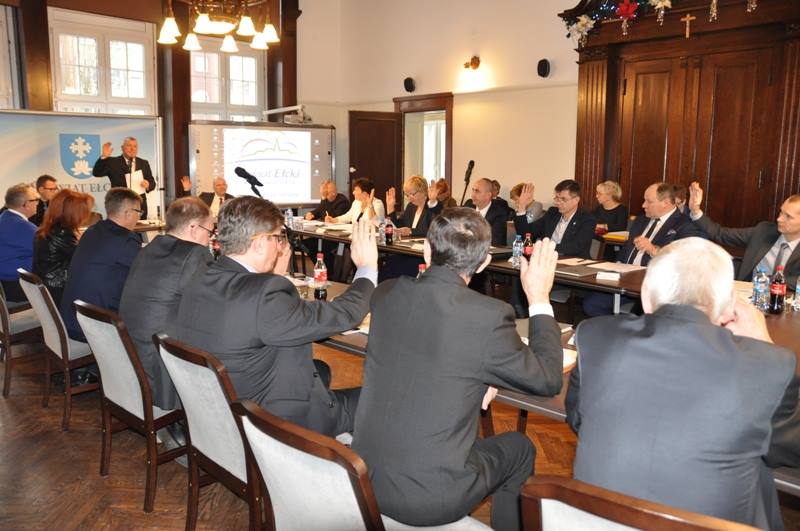 Budżet powiatu na 2018 uchwalony