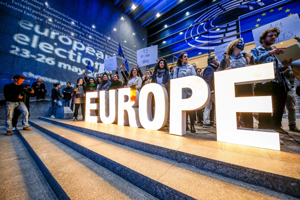 Wybory do PE pod dyktando proeuropejskiego młodego elektoratu