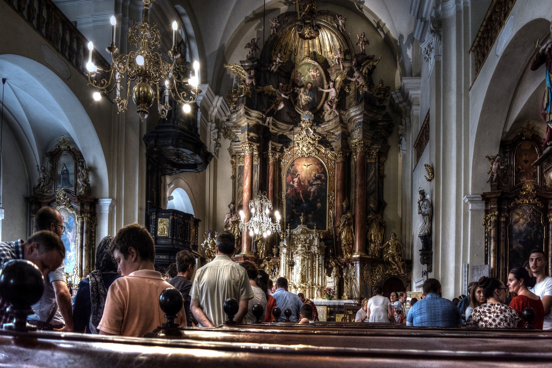 Rada Stała Episkopatu wprowadza w kościołach środki ostrożności dot. koronawirusa