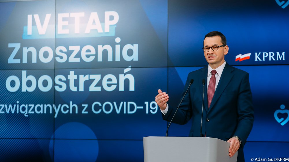 Od 30 maja w przestrzeniach ogólnodostępnych noszenie maseczek nieobowiązkowe