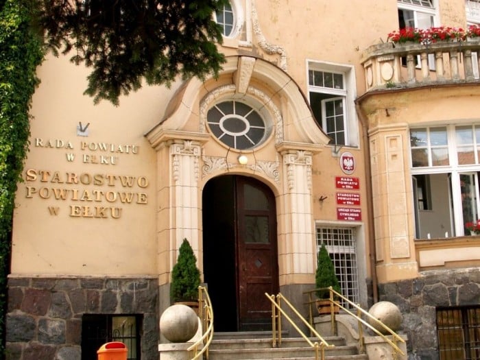 Ograniczony dostęp do urzędów.  Zmiany w organizacji pracy