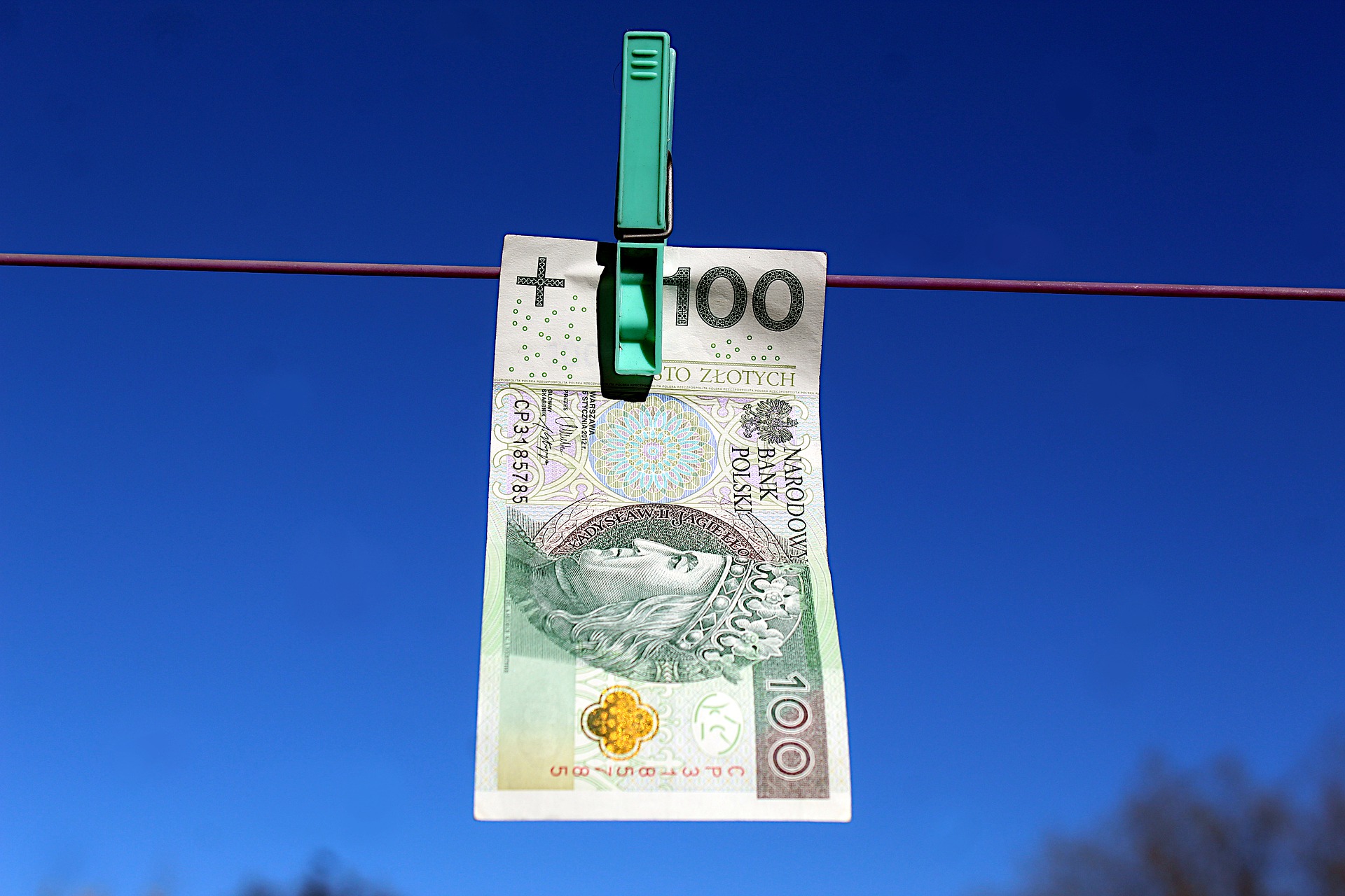 Rząd chce skończyć z pracą na czarno. Karę za płacenie „pod stołem” poniosą wyłącznie pracodawcy